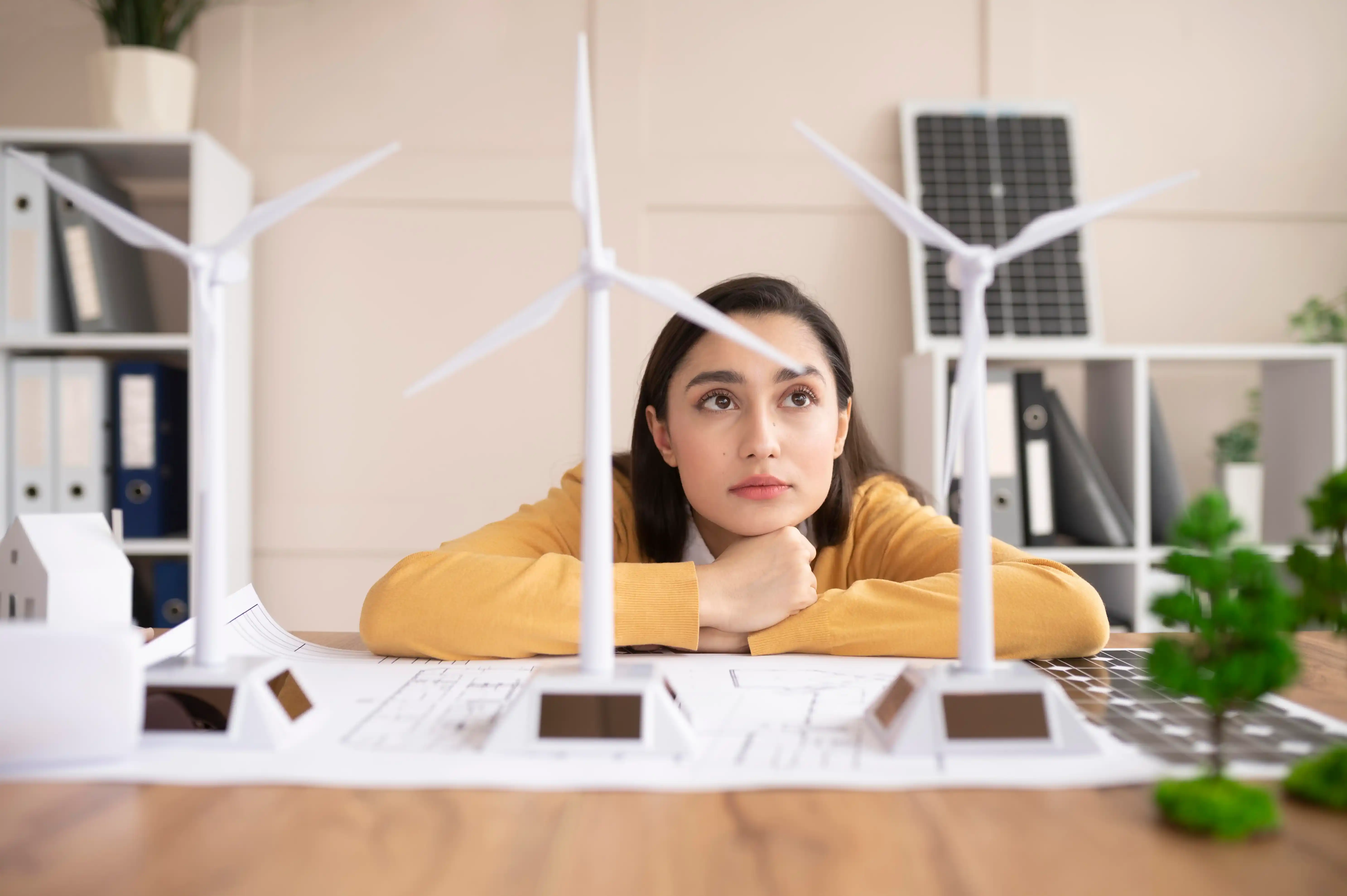se puede poner luz en un terreno no urbanizable